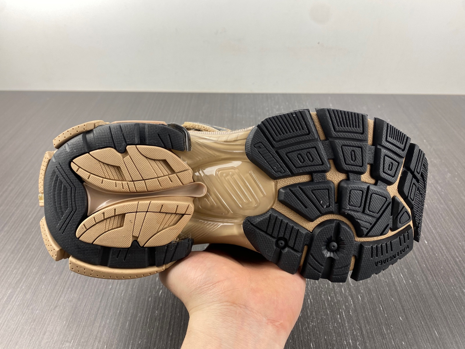 Ba*len*cia*ga runner 677402 w1rab 0125