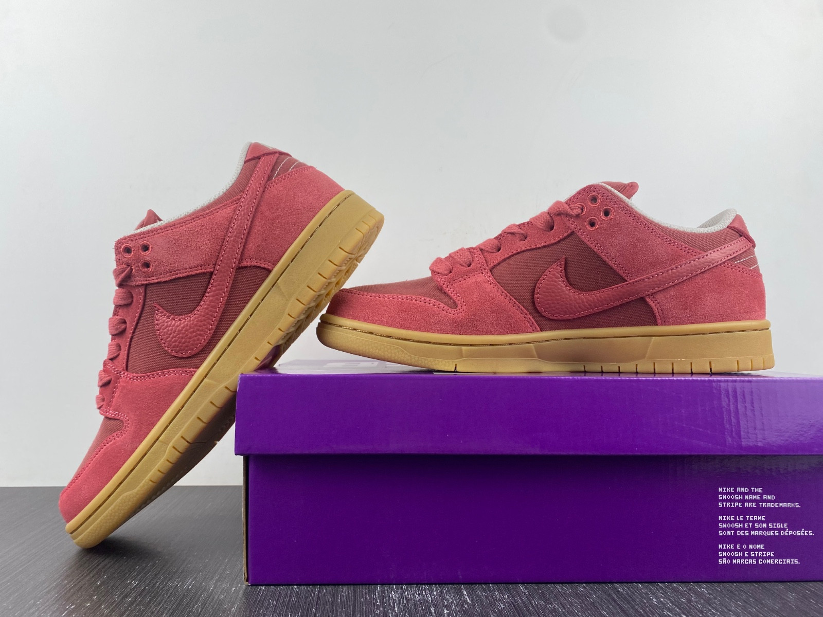 Nike SB Dunk Low "Adobe" DV5429-600