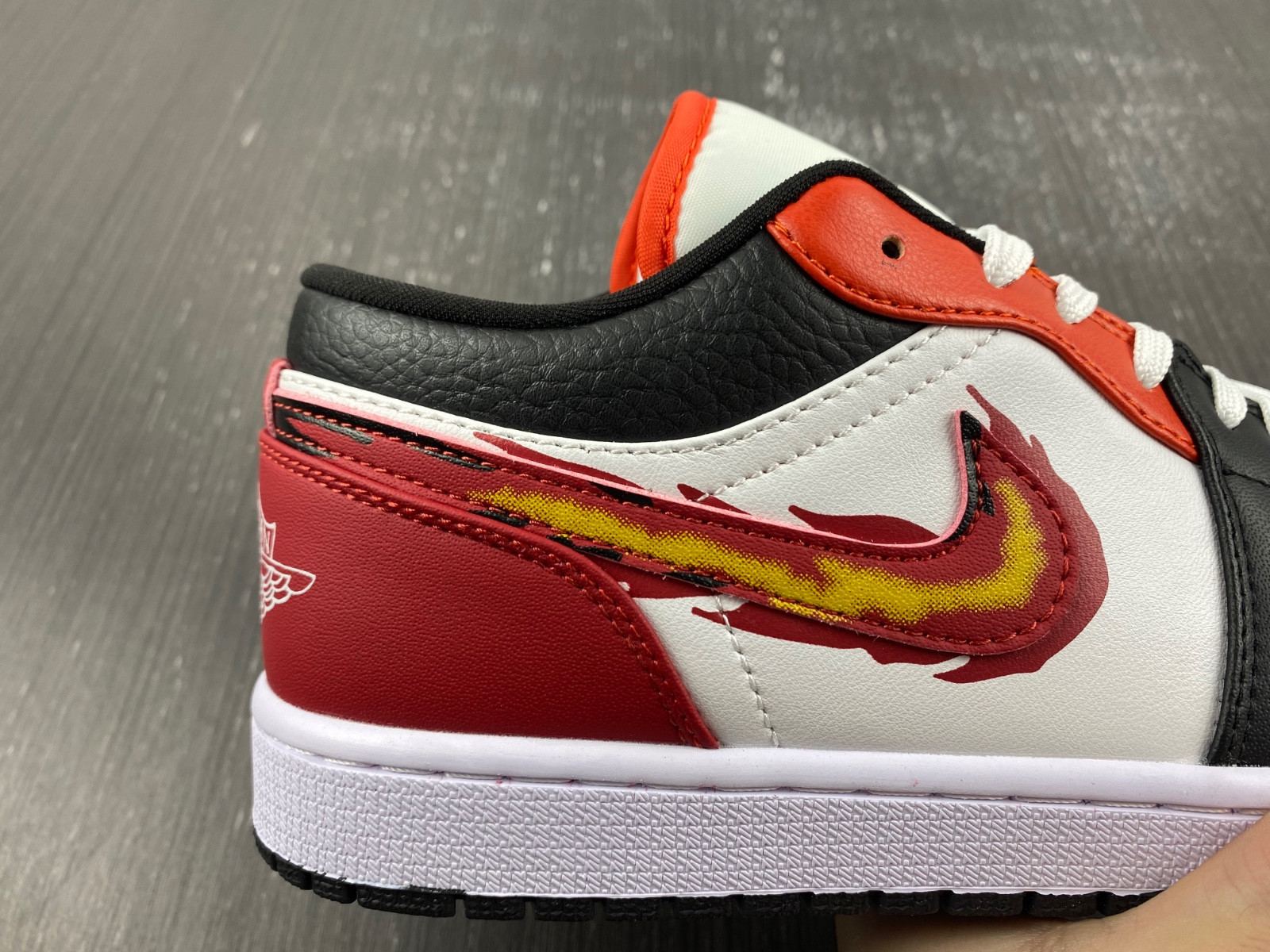 Jordan 1 Low SE Just Skate Gym Red FJ7222-101