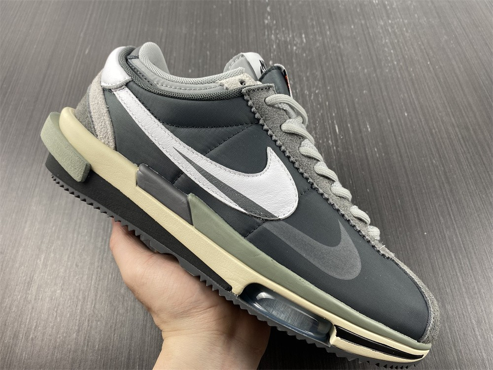 Sacai x Nike Zoom Cortez 4.0 Dark Grey White Green DQ0581-001
