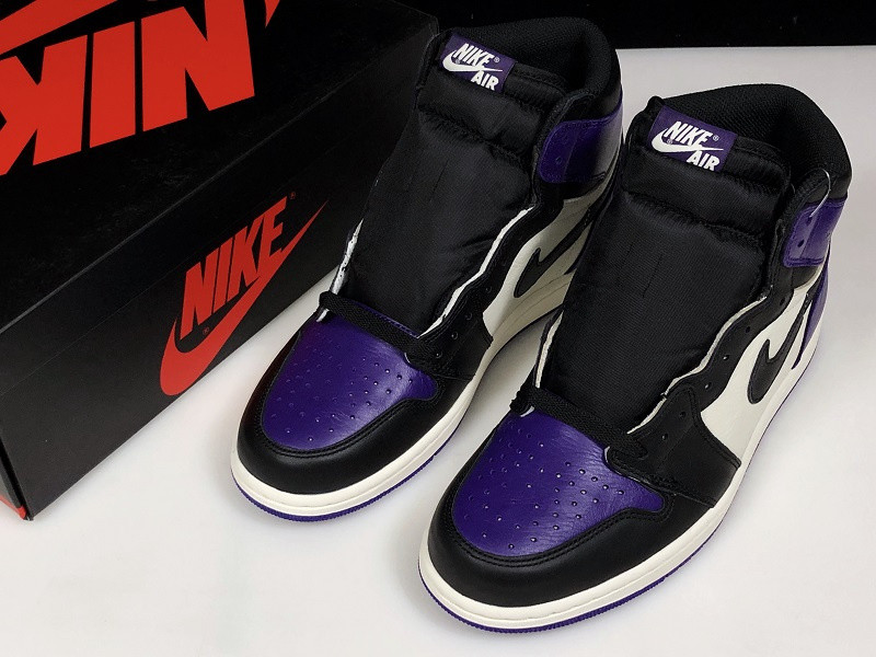 AIR JORDAN 1 RETRO HIGH OG COURT PURPLE 555088-501