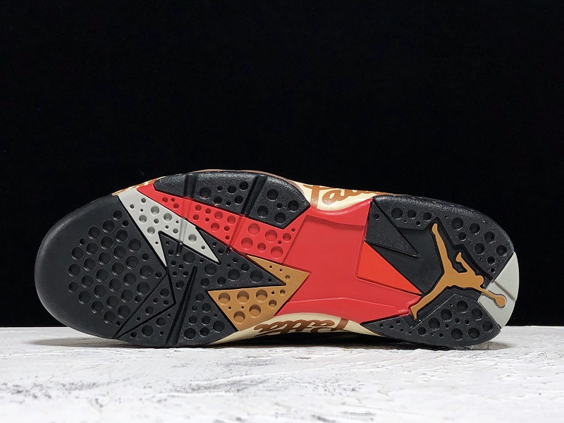AIR JORDAN 7 RETRO 