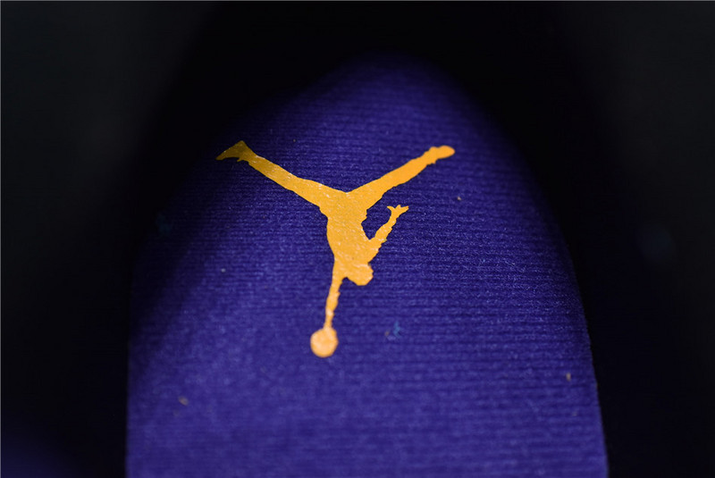 Air Jordan 1 Mid AJ1 852542-700