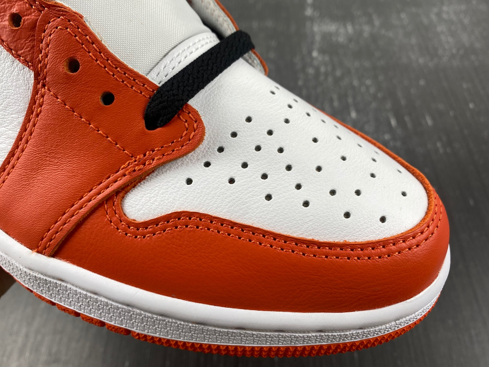 AIR JORDAN 1 LOW OG “SHATTERED BACKBOARD‘ CZ0790-801