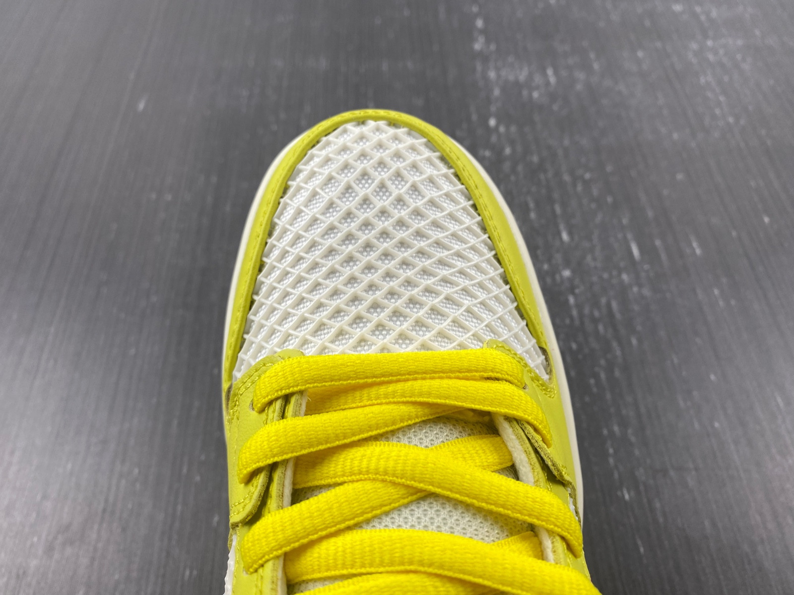 Nike SB Dunk Low Be True DX5933-900