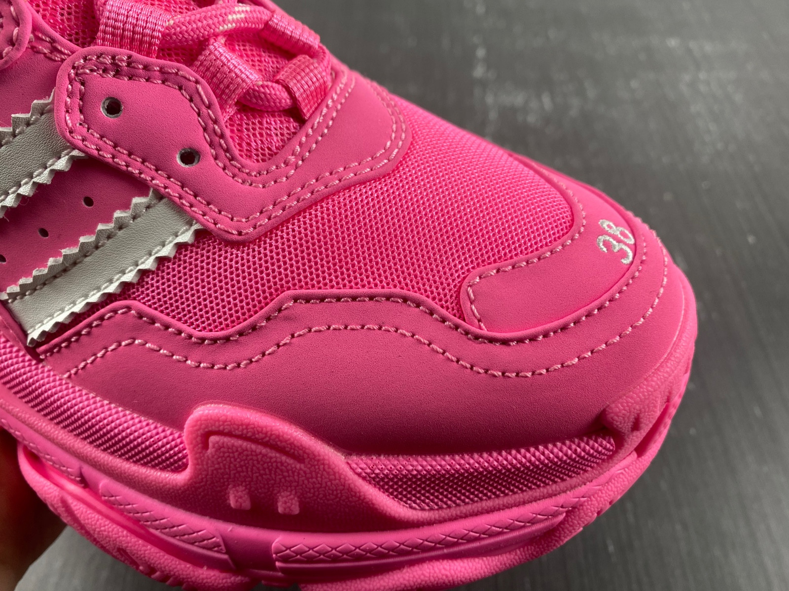 Ba*len*cia*ga triple s 712764 w2zb6 5590