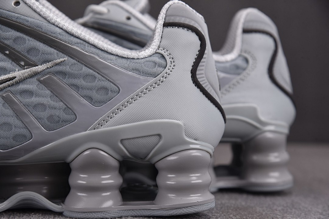 ike Shox TL "Wolf Grey" AV3595-015