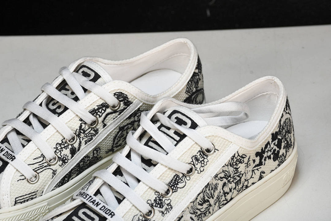 B23 OBLIQUE LOW SNEAKERS