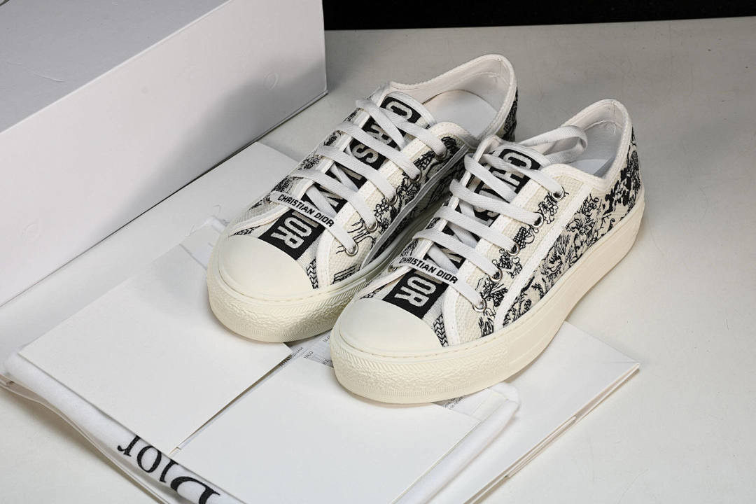 B23 OBLIQUE LOW SNEAKERS