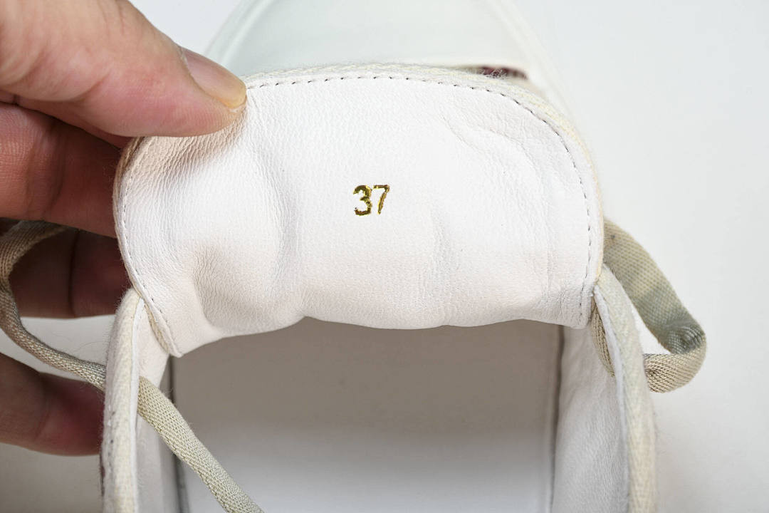 B23 OBLIQUE LOW SNEAKERS