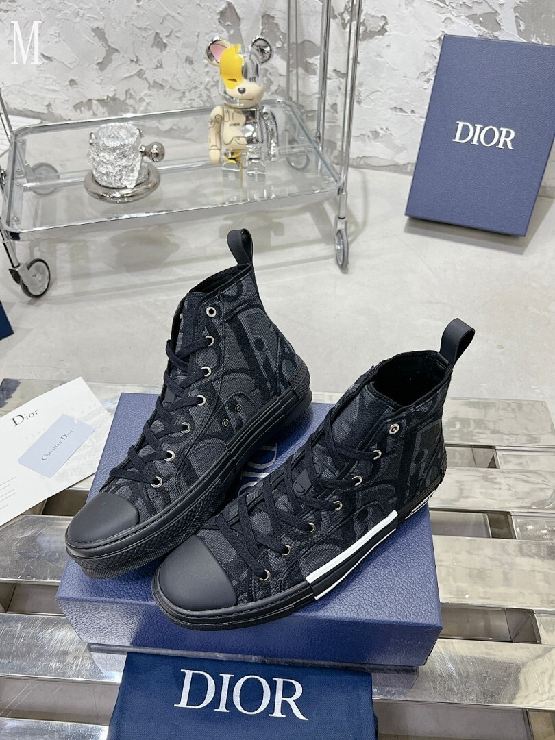 D B23 HIGH-TOP SNEAKERS