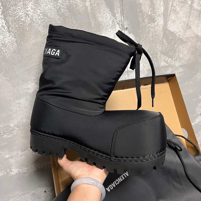 Ba1en*iaga alaska high boot in black nylon
