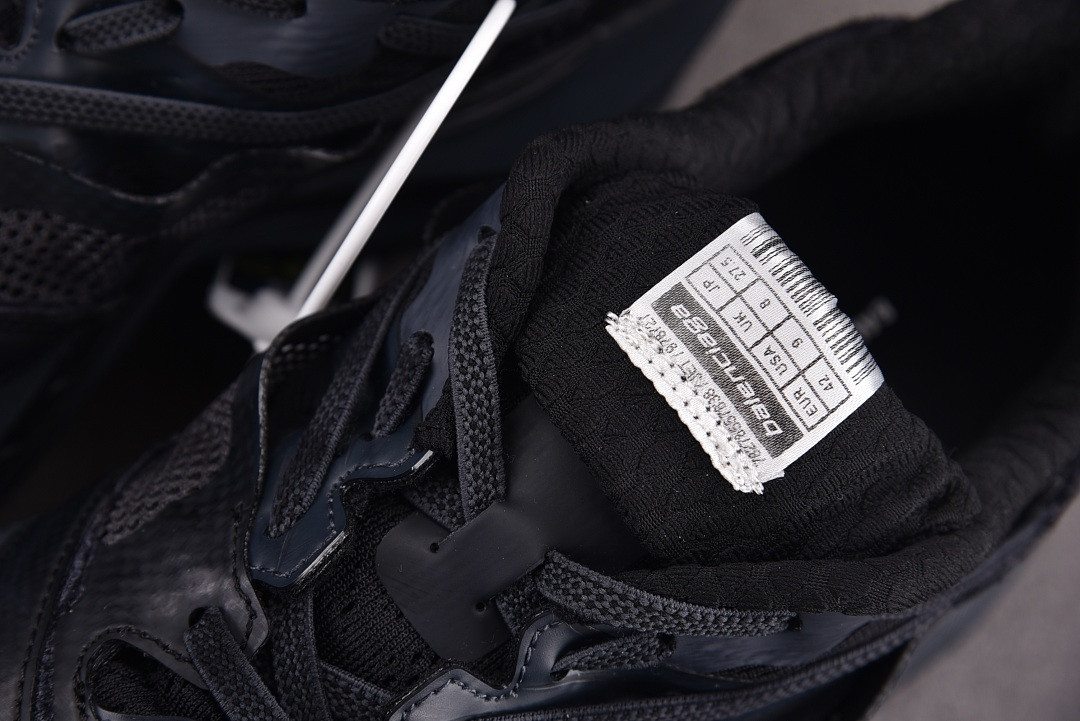 Ba1en*iaga Jet Black