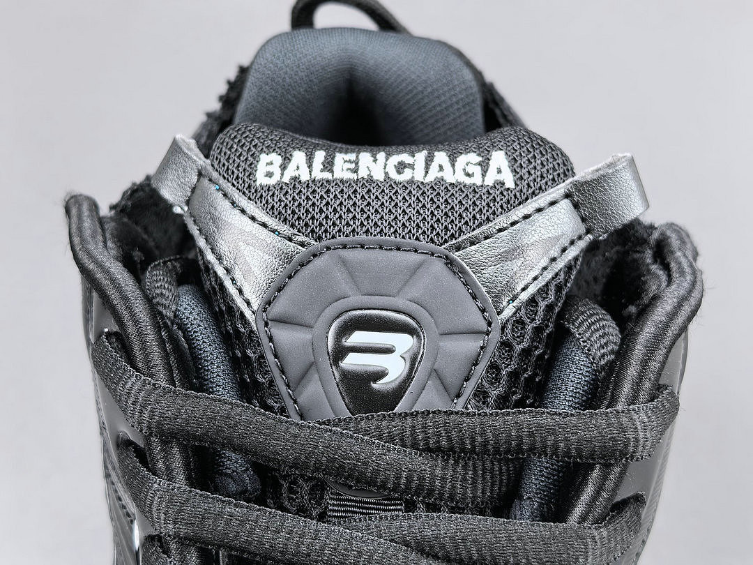 Ba1en*iaga led Runner
