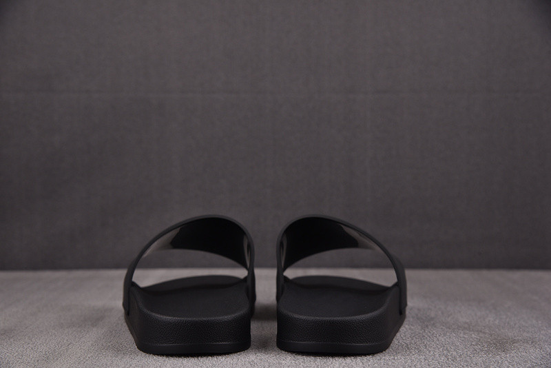 Ba1en*iaga SLIDES