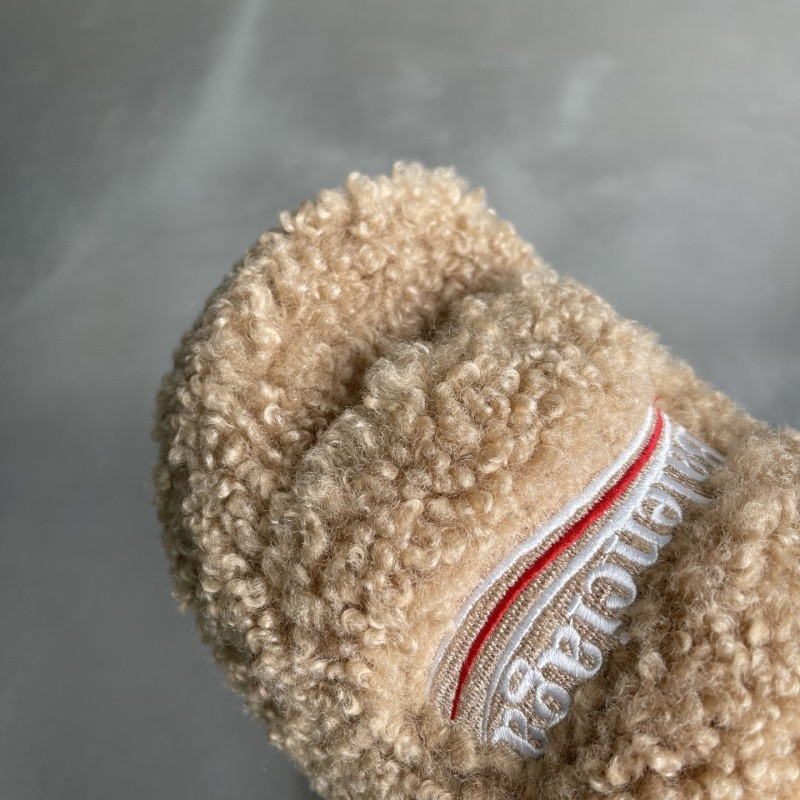 Ba1en*iaga SLIDES