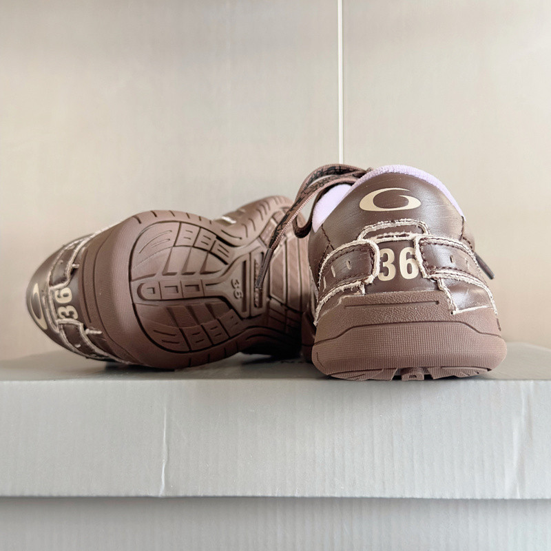 Ba1en*iaga launches new hamptons sneaker