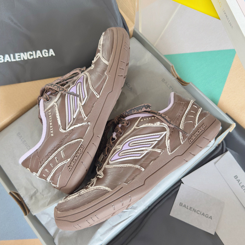 Ba1en*iaga launches new hamptons sneaker