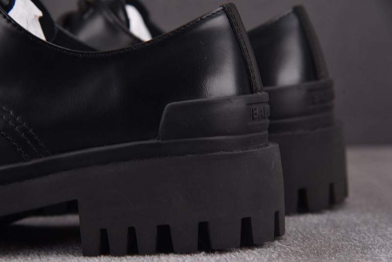 Ba1en*iaga strike derby shoe