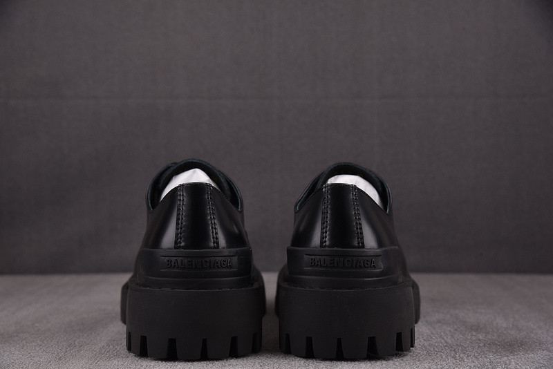 Ba1en*iaga strike derby shoe