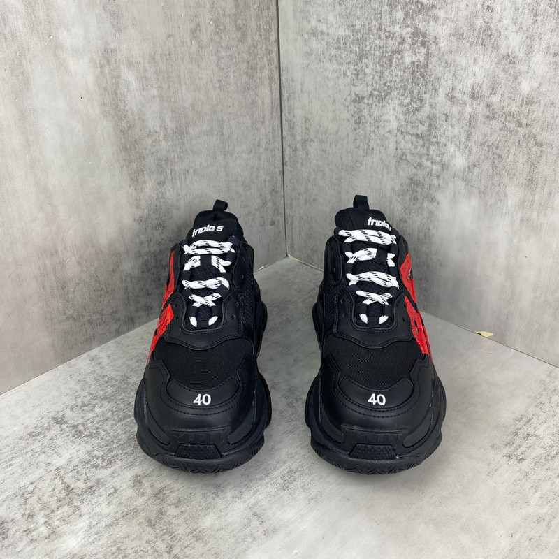 Ba1en*iaga TRIPLE S