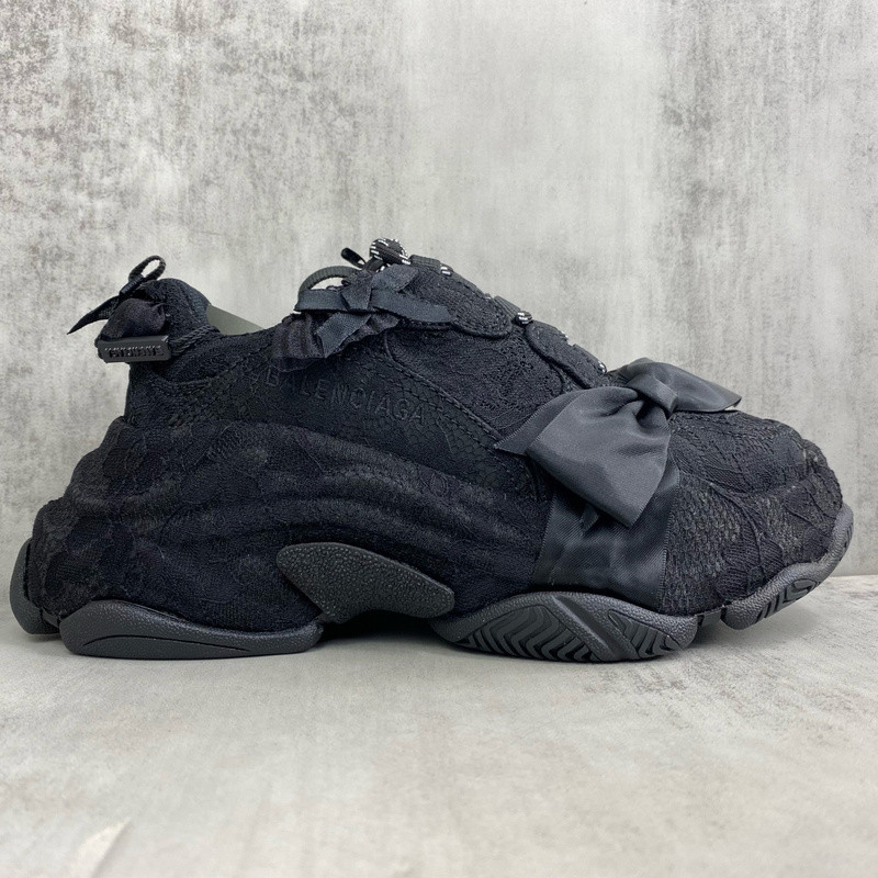 Ba1en*iaga TRIPLE S