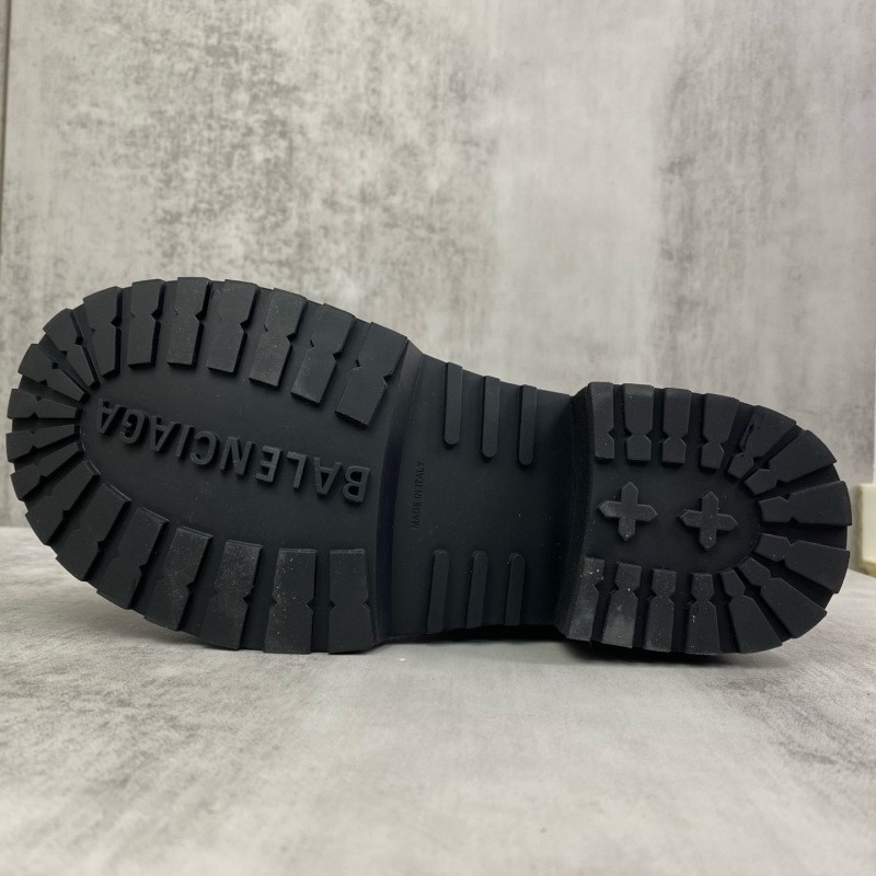 Ba1en*iaga venom leather biker boots