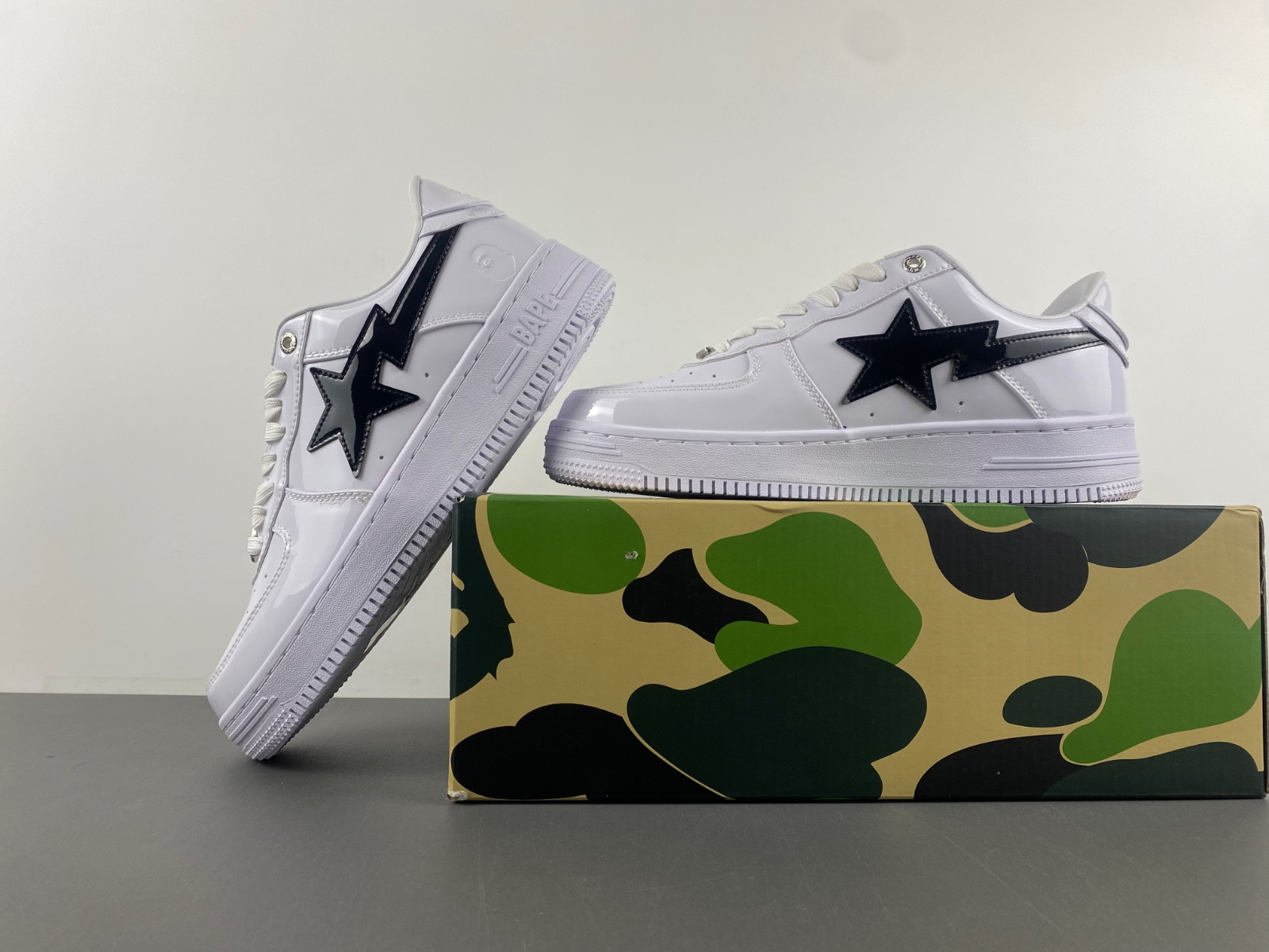 BAPE SNEAKERS