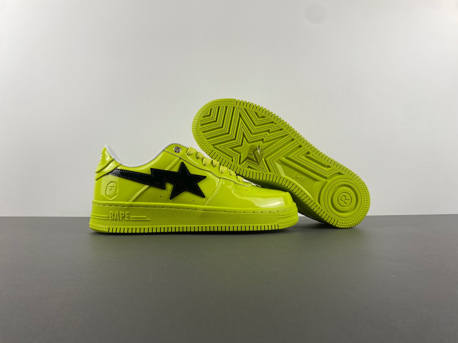 BAPE SNEAKERS