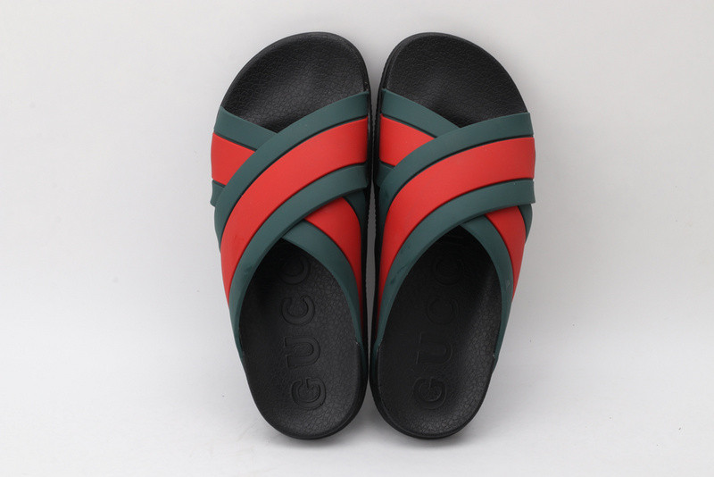 GUC LEATHER SLIDE