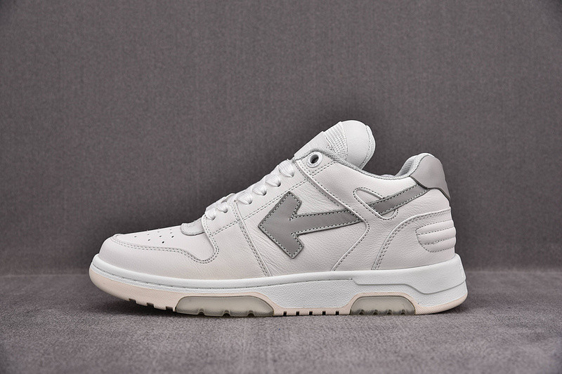 Off-White c/o Virgil Abloh