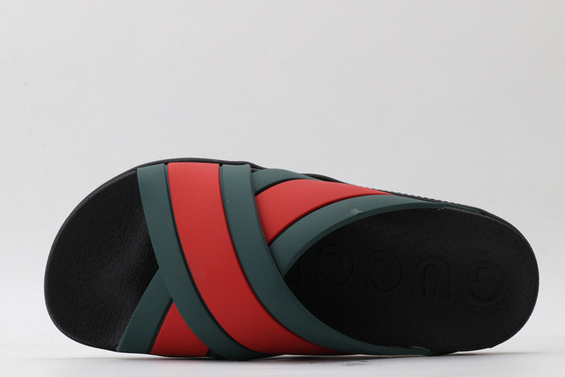 GUC LEATHER SLIDE