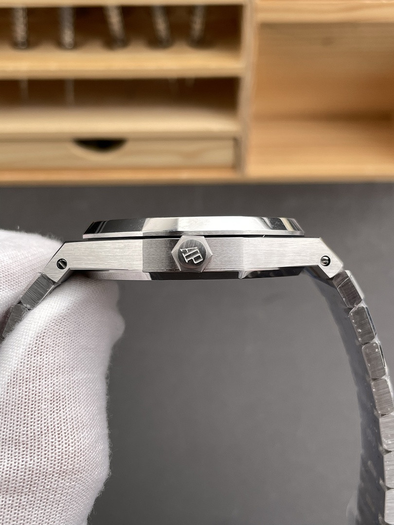 Audemars P1g*et Royal Oak