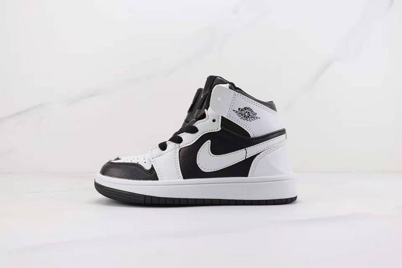 AIR JORDAN 1 KIDS SHOES
