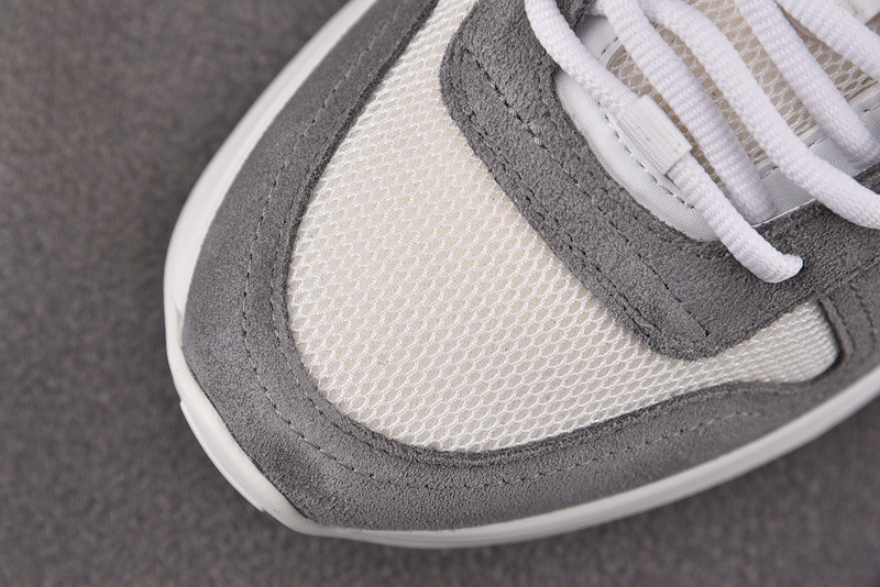 D10r B25 Oblique Runner Sneaker