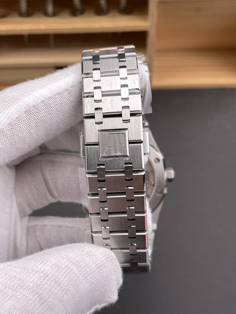 Audemars P1g*et Royal Oak