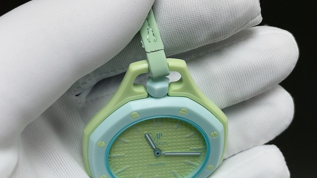 Swatch x Audemars P1g*et Royal Pop