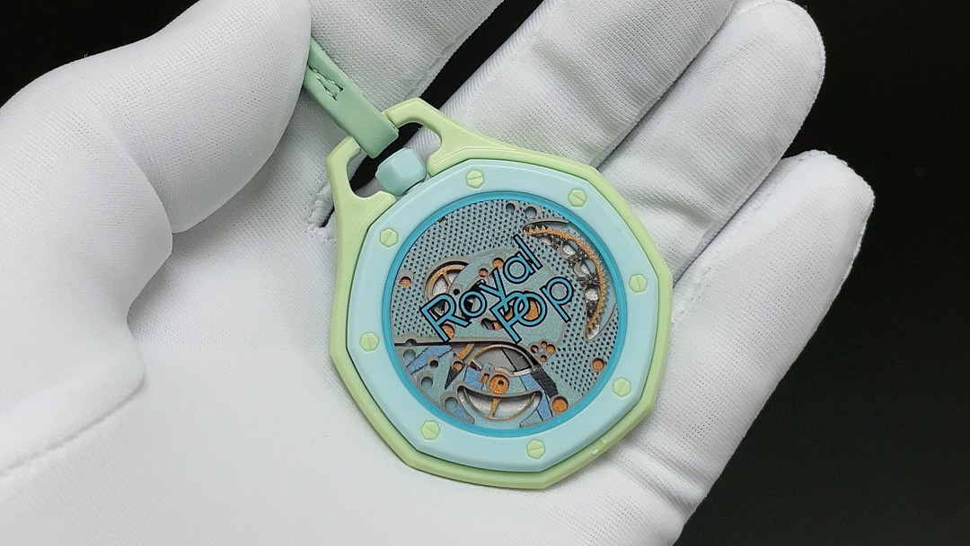 Swatch x Audemars P1g*et Royal Pop