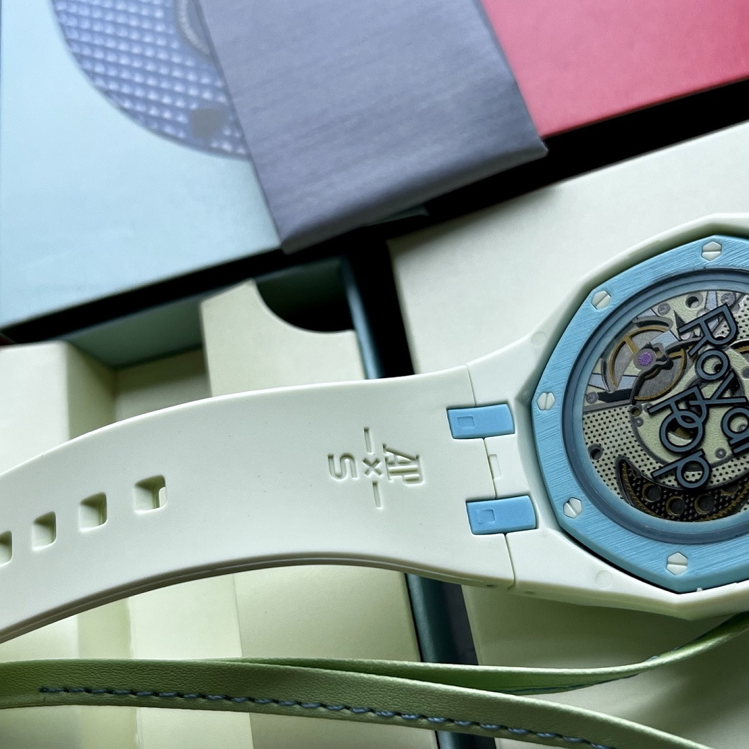 Swatch x Audemars P1g*et Royal Pop