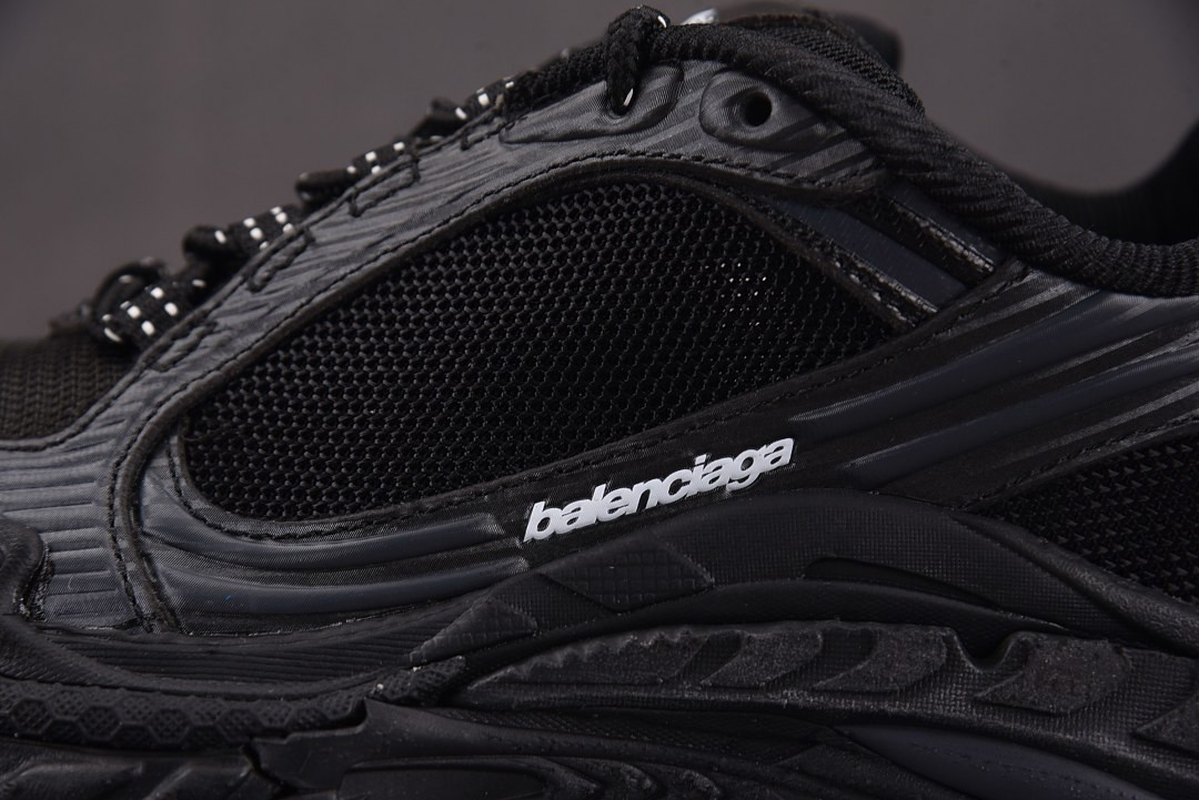 Ba1en*iaga TRIPLE S