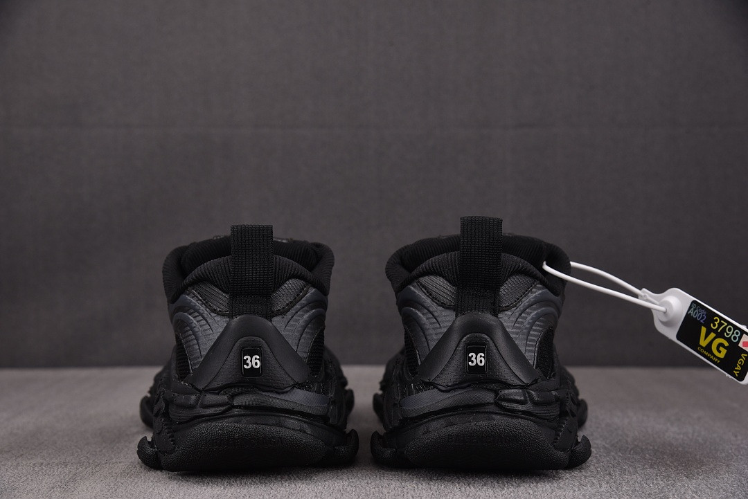 Ba1en*iaga TRIPLE S