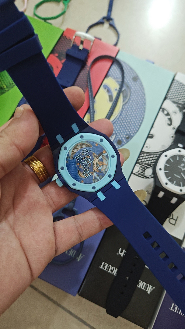 Swatch x Audemars P1g*et Royal Pop