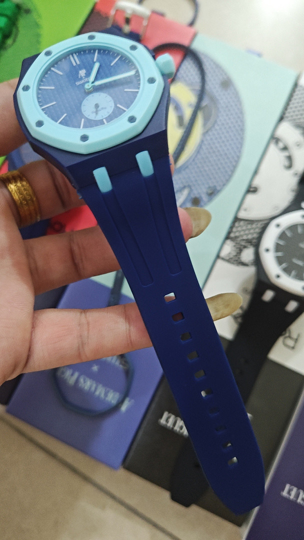 Swatch x Audemars P1g*et Royal Pop