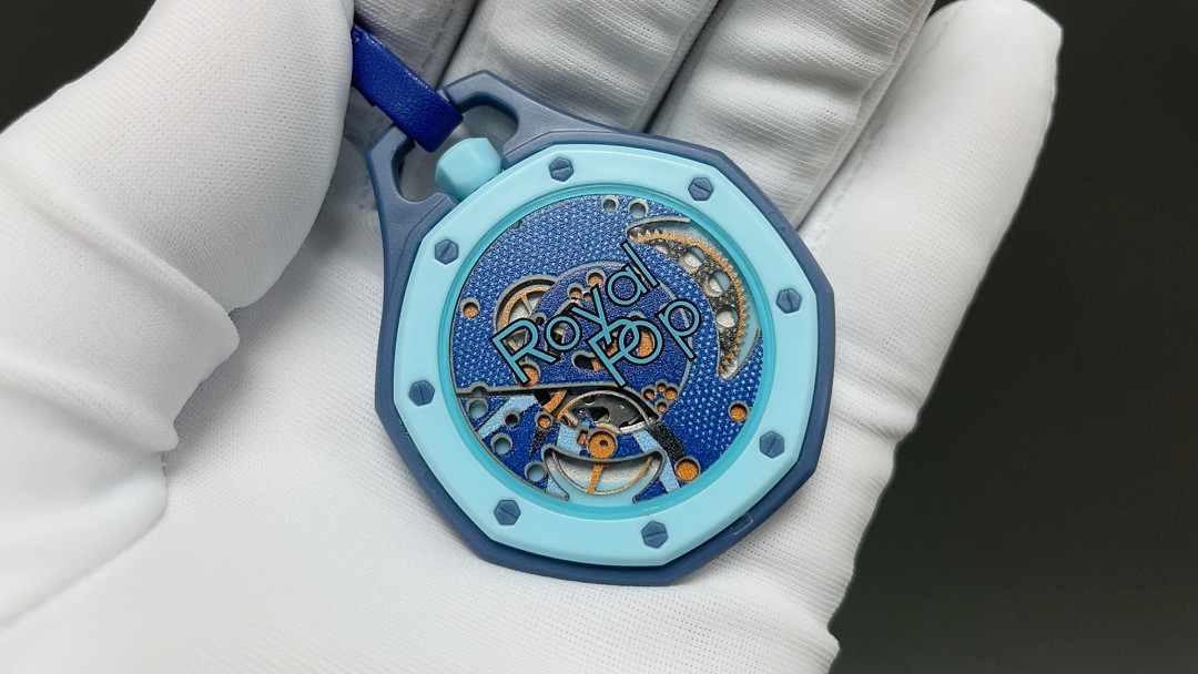 Swatch x Audemars P1g*et Royal Pop