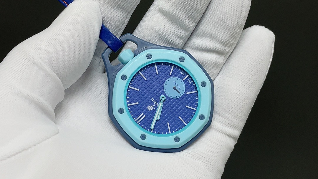 Swatch x Audemars P1g*et Royal Pop