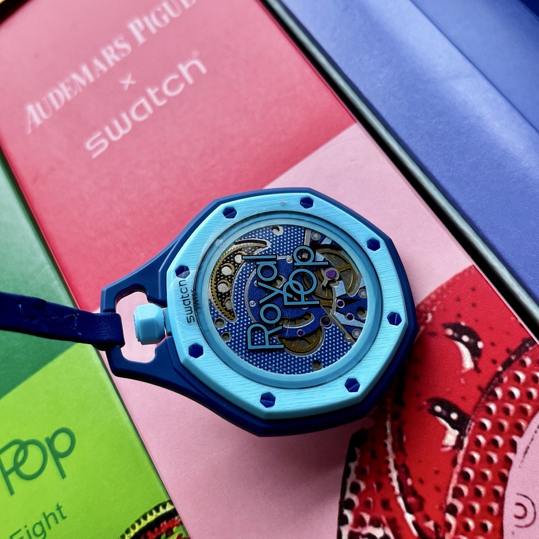 Swatch x Audemars P1g*et Royal Pop