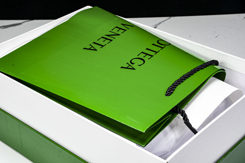 b0tt*ga Ven*ta orbit sneaker