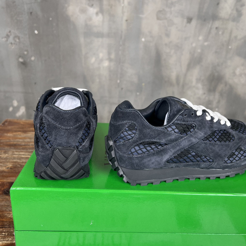 b0tt*ga Ven*ta orbit sneaker