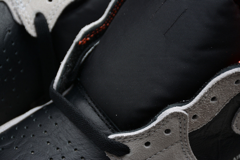 AIR JORDAN 1 RETRO HIGH NEUTRAL GREY HYPER CRIMSON 555088-018