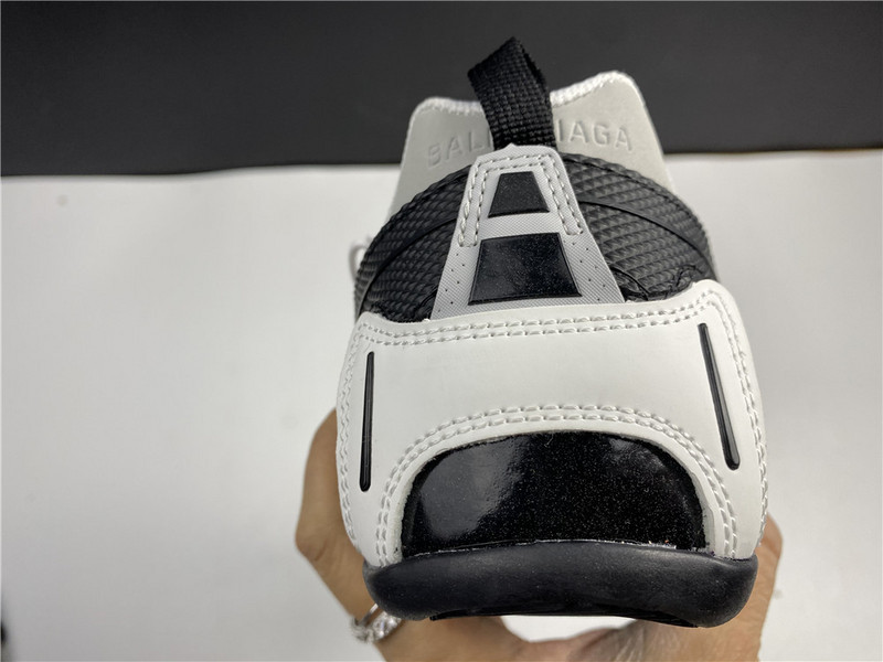 Ba*len*cia*ga drive sneaker 624343-w2fd1-1019